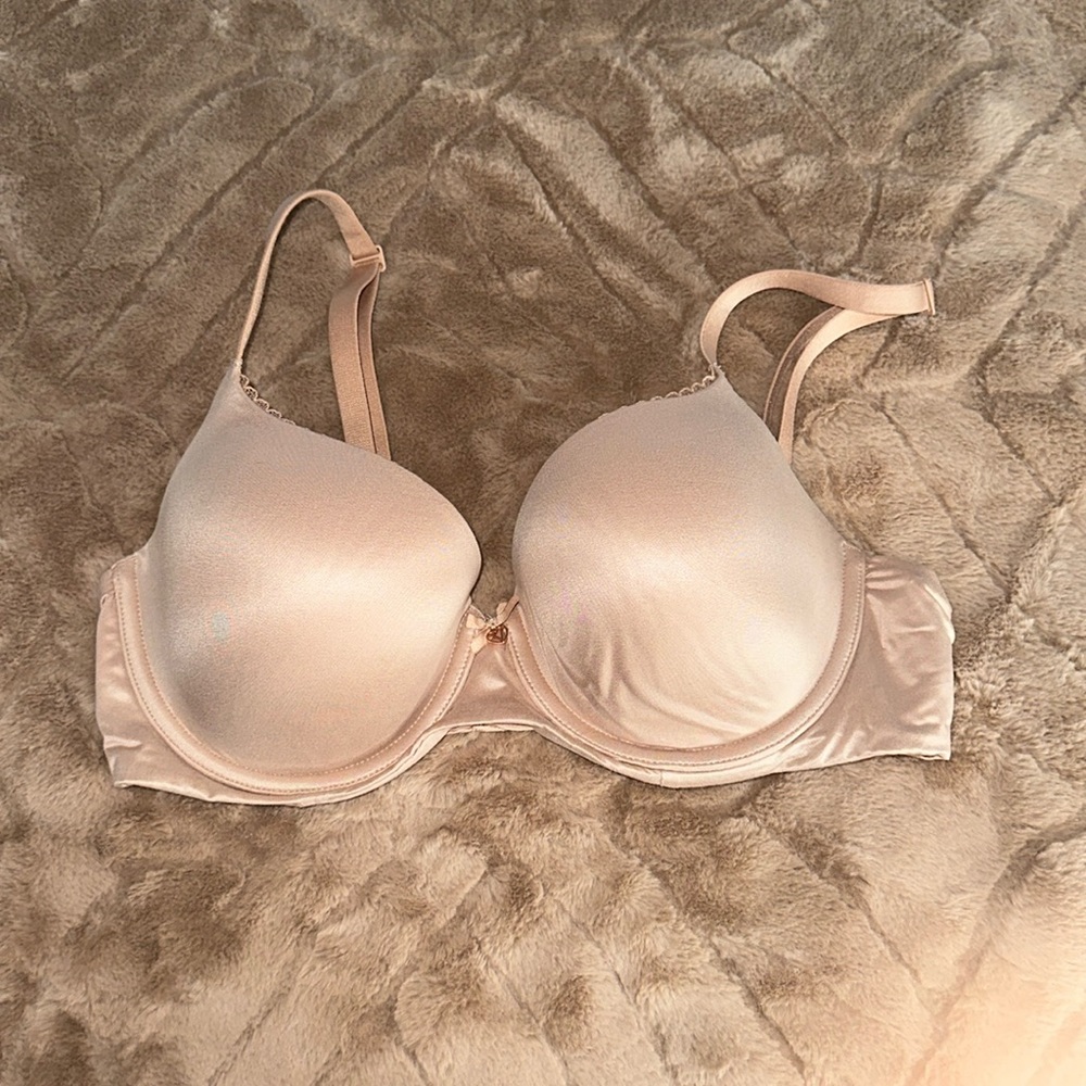 Victoria’s Secret Body by Victoria Bra